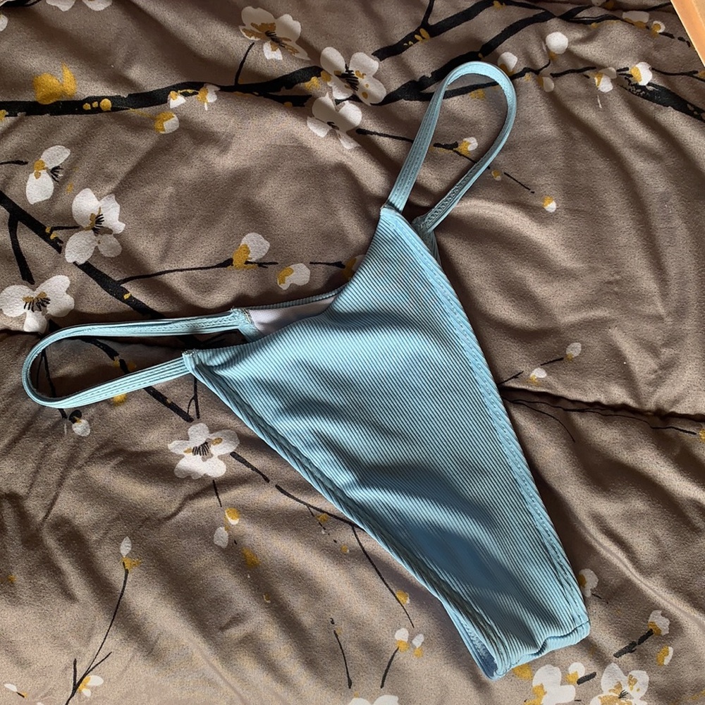 Ribbed tie front thing bikini suit - Picture 6 of 8